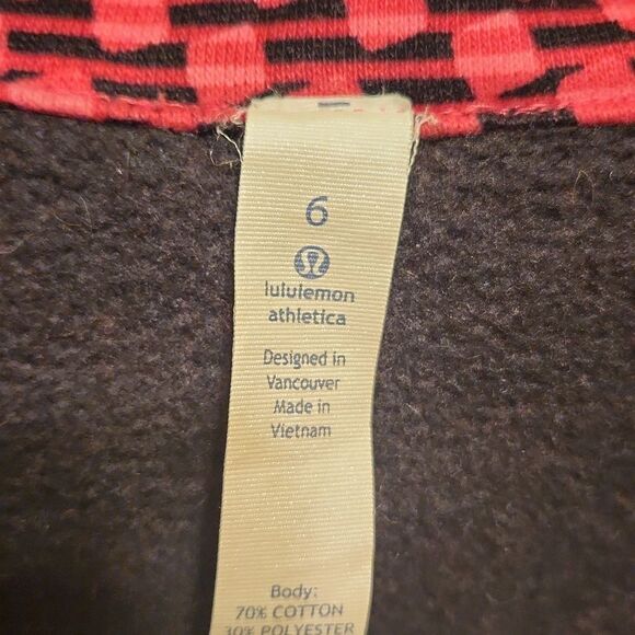 Lululemon Radiant Scuba Jacket w/ Collar Deep Dive Berry Black (6) - Picture 3 of 12